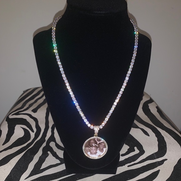 Personalized Photo Pendant w/Chain - Picture 2 of 3